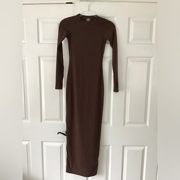 SKIMS Fits Everybody Crew Neck Long Sleeve Dress | Cocoa | Size S - Picture 5 of 7